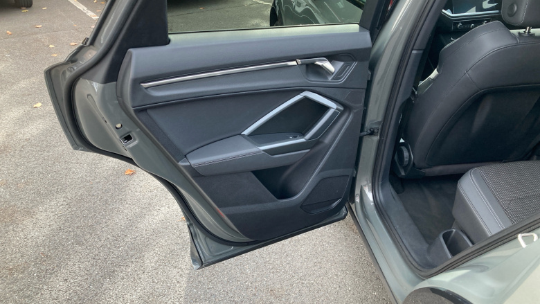 Audi Q3 35 TFSI Black Edition 5dr Petrol Estate